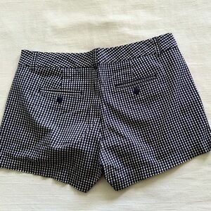 Size 10 Gap stretch Women's Navy and White Checkered Shorts, EUC, belt loops